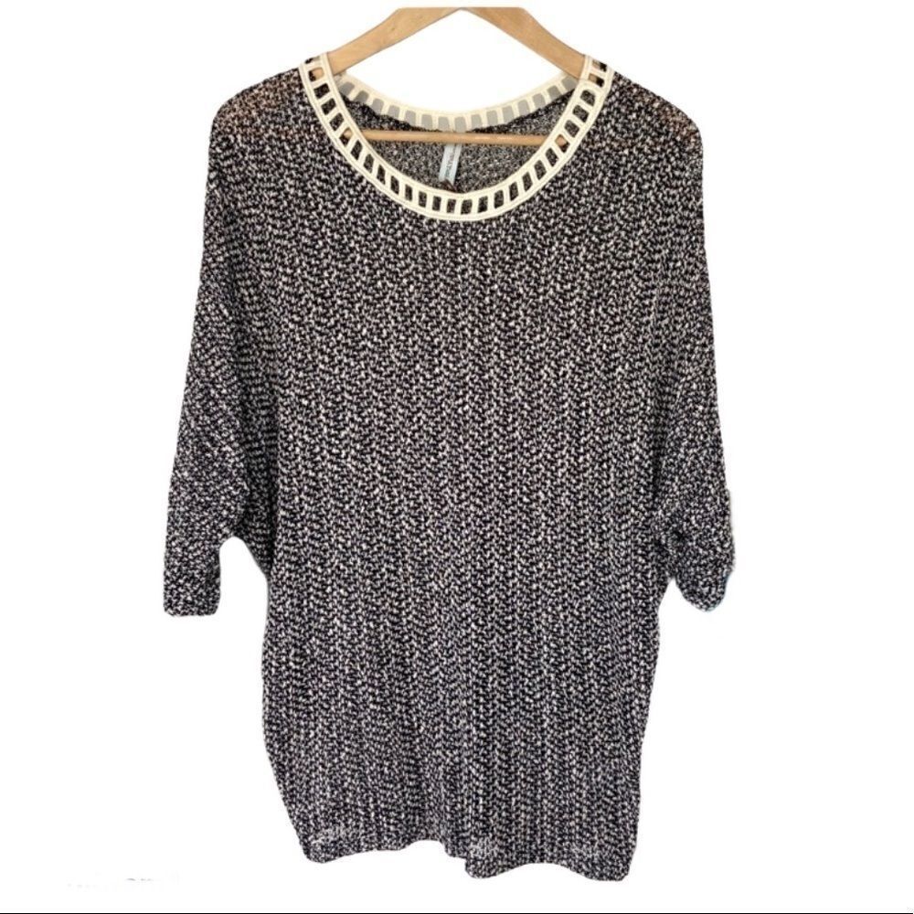 3/$15 Yuni Los Angeles Dolman Sleeve Knit Top M